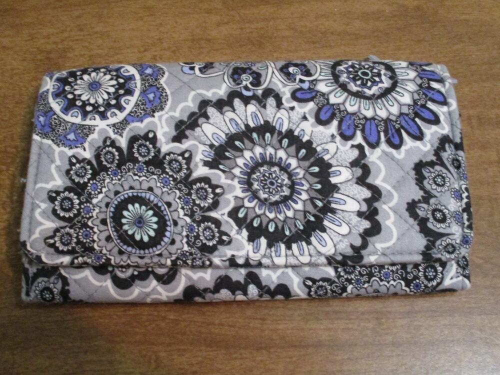 VERA BRADLEY GREY & PURPLE WALLET EXCELLENT CONDITION